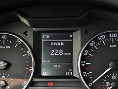 2015款 1.6L 自动 逸俊版