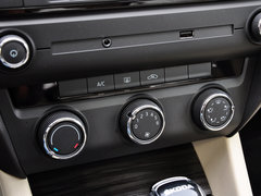 2015款 1.6L 自动 逸俊版