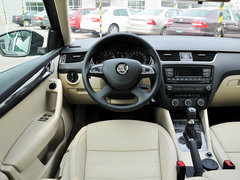 2015款 1.6L 自动 逸俊版