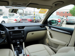 2015款 1.6L 自动 逸俊版