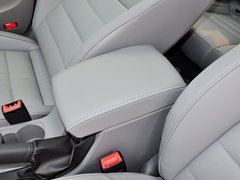 2015款 1.6L 自动 逸俊版