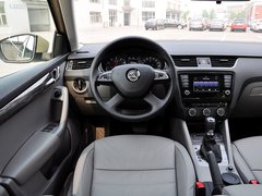 2015款 1.6L 自动 逸俊版