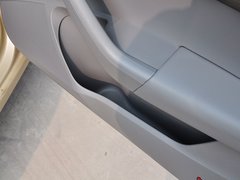 2015款 1.6L 自动 逸俊版
