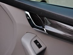 2015款 1.6L 自动 逸俊版