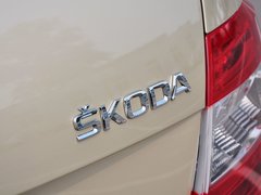 2015款 1.6L 自动 逸俊版