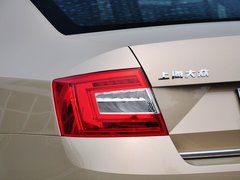 2015款 1.6L 自动 逸俊版