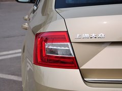 2015款 1.6L 自动 逸俊版