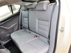 2015款 1.6L 自动 逸俊版