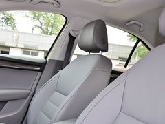 2015款 1.6L 自动 逸俊版
