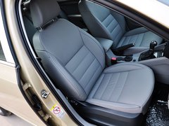 2015款 1.6L 自动 逸俊版