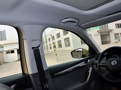 2015款 1.6L 自动 逸俊版
