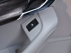 2015款 1.6L 自动 逸俊版