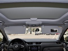 2015款 1.6L 自动 逸俊版