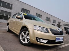 2015款 1.6L 自动 逸俊版