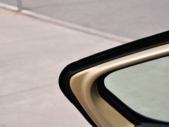 2015款 1.6L 自动 逸俊版