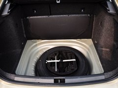 2015款 1.6L 自动 逸俊版