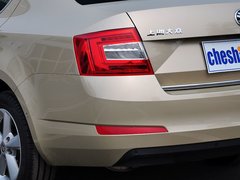 2015款 1.6L 自动 逸俊版