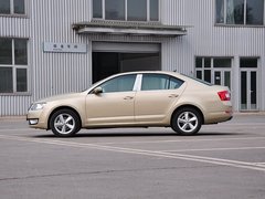 2015款 1.6L 自动 逸俊版