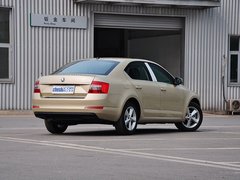 2015款 1.6L 自动 逸俊版