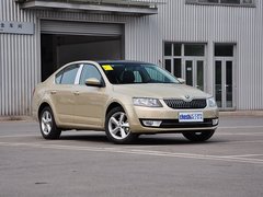 2015款 1.6L 自动 逸俊版