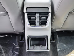 2015款 1.6L 自动 逸俊版