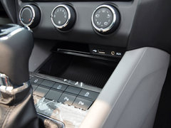 2015款 1.6L 自动 逸俊版