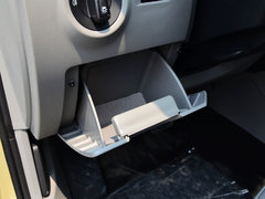 2015款 1.6L 自动 逸俊版