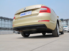 2015款 1.6L 自动 逸俊版