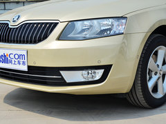 2015款 1.6L 自动 逸俊版