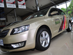 2015款 1.6L 自动 逸俊版
