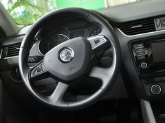 2015款 1.6L 自动 逸俊版