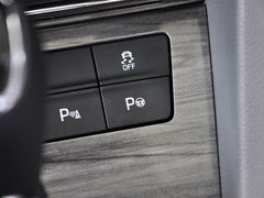 2015款 1.6L 自动 逸俊版