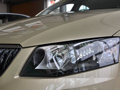 2015款 1.6L 自动 逸俊版