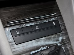 2015款 1.6L 自动 逸杰版