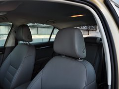 2015款 1.6L 自动 逸杰版