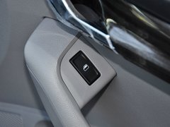 2015款 1.6L 自动 逸杰版