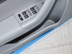2015款 1.6L 自动 逸杰版
