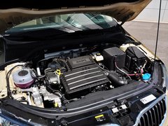 2015款 1.6L 自动 逸杰版