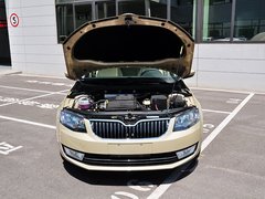 2015款 1.6L 自动 逸杰版