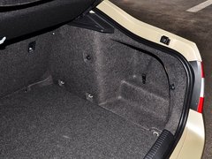 2015款 1.6L 自动 逸杰版