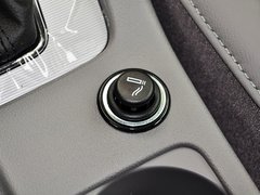 2015款 1.6L 自动 逸杰版