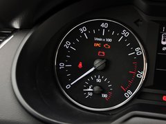 2015款 1.6L 自动 逸杰版