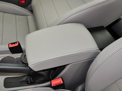 2015款 1.6L 自动 逸杰版
