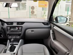 2015款 1.6L 自动 逸杰版