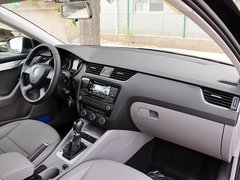 2015款 1.6L 自动 逸杰版