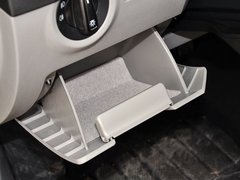 2015款 1.6L 自动 逸杰版