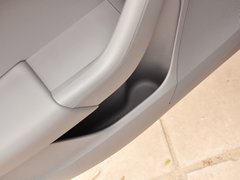 2015款 1.6L 自动 逸杰版