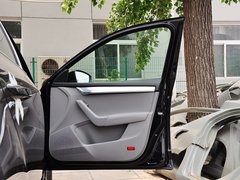 2015款 1.6L 自动 逸杰版