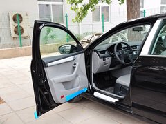 2015款 1.6L 自动 逸杰版