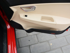 2014款 两厢 1.5L 手动 新青年版
